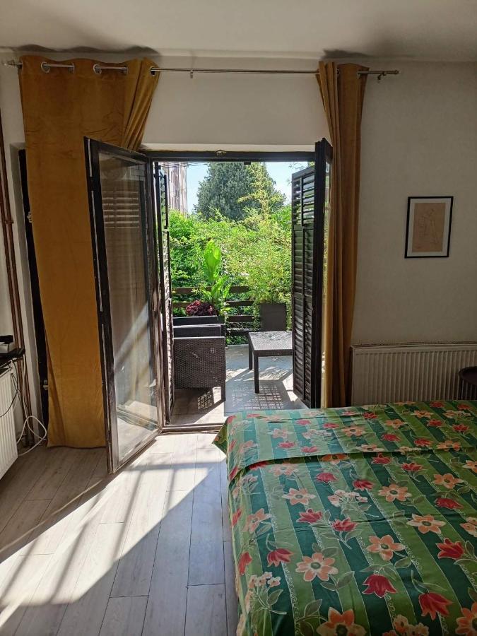 Dusica Apartmani Ягодина Екстериор снимка
